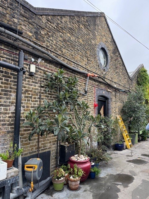 38-40 Upper Clapton Rd, Londres à louer Photo de l’immeuble– Image 1 sur 3