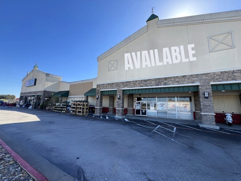 2704 S Texas Ave, College Station, TX à louer - Photo de l’immeuble – Image 3 sur 6