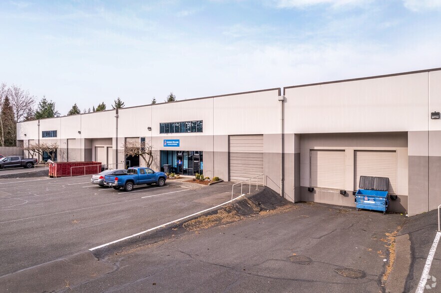 10159 SW Commerce Cir, Wilsonville, OR à louer - Photo de l’immeuble – Image 3 sur 5