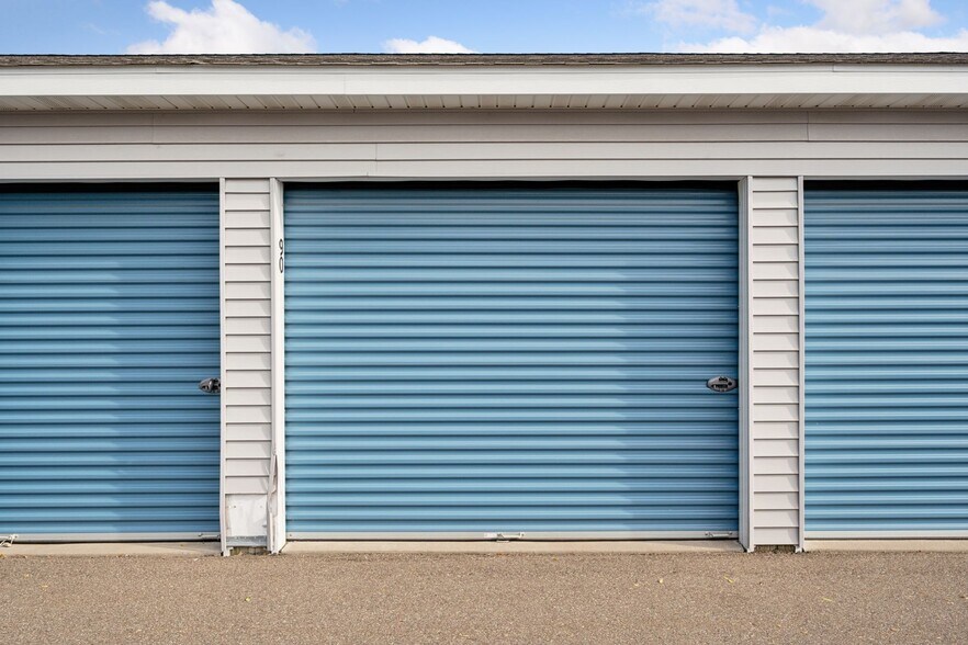 4011 Maciver Ave NE, Saint Michael, MN à vendre - Photo de l’immeuble – Image 3 sur 39