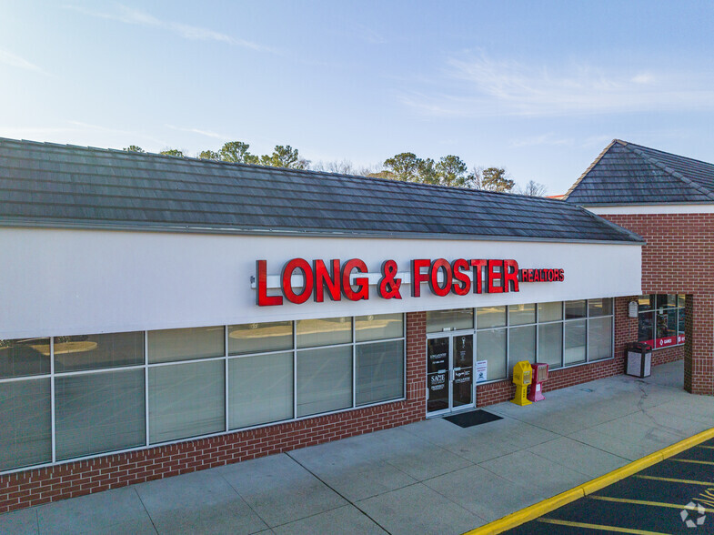 5005 Victory Blvd, Yorktown, VA à louer - Photo de l’immeuble – Image 3 sur 27