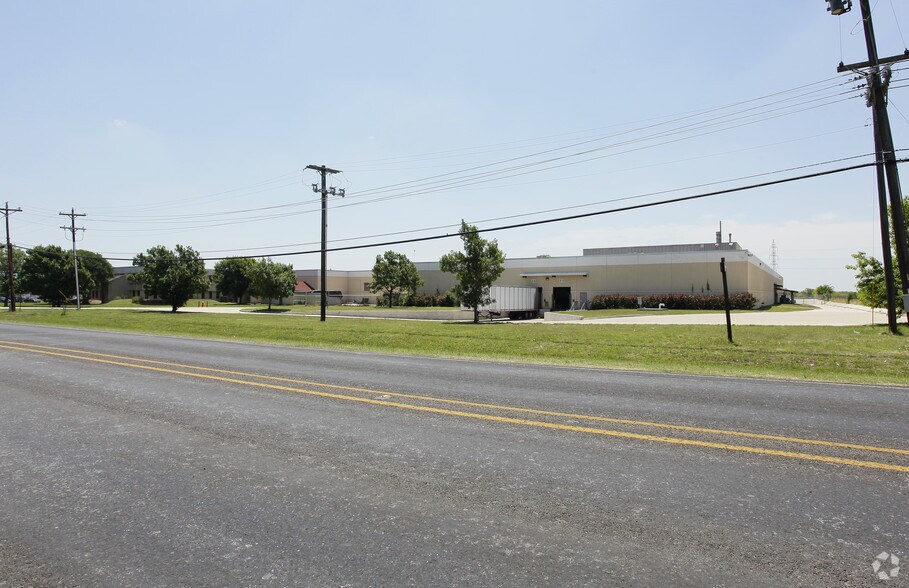 1300 Blackjack St, Lockhart, TX à vendre - Photo de l’immeuble – Image 3 sur 16