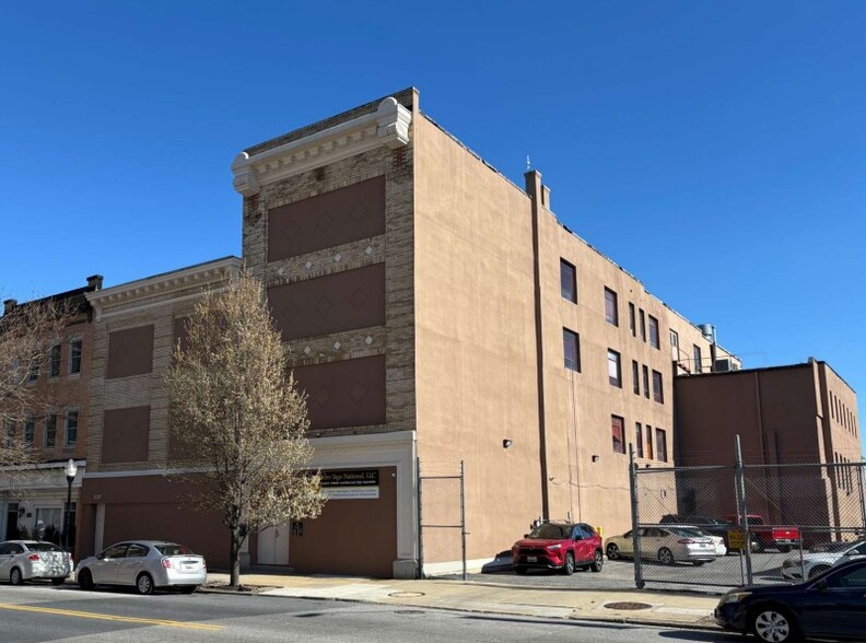 1123 E Baltimore St, Baltimore, MD à vendre - Photo principale – Image 1 sur 1