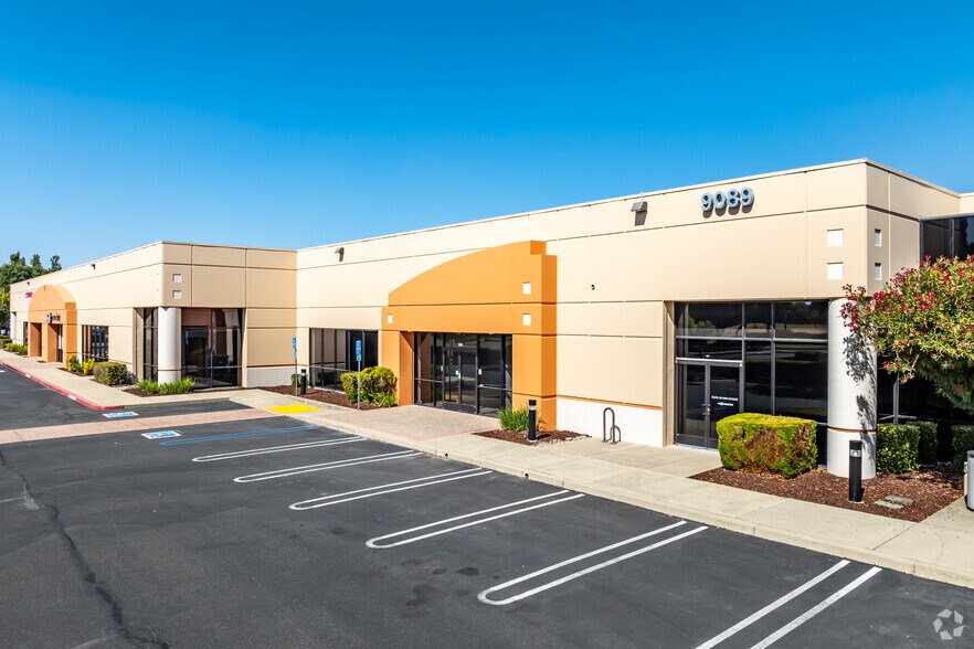 9083 Foothills Blvd, Roseville, CA à louer - Photo de l’immeuble – Image 1 sur 5