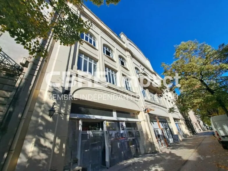 Local commercial dans Dijon à louer - Photo de l’immeuble – Image 2 sur 5