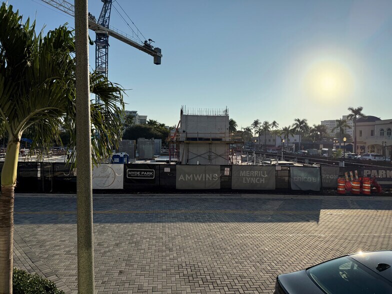 777 E Atlantic Ave, Delray Beach, FL à louer - Photo de la construction – Image 2 sur 5