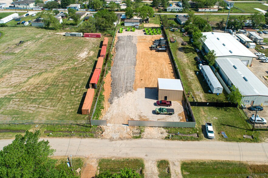 15616 Ennis, Sugar Land, TX à vendre - Photo de l’immeuble – Image 1 sur 12