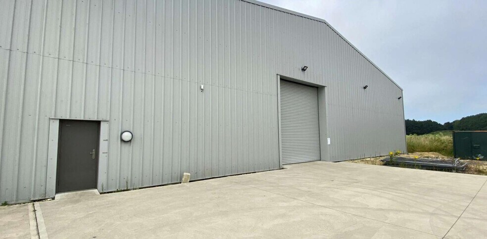 Store 1, Bourne Enterprise Park, Tunnel Bank, Bourne à louer - Photo de l’immeuble – Image 3 sur 5