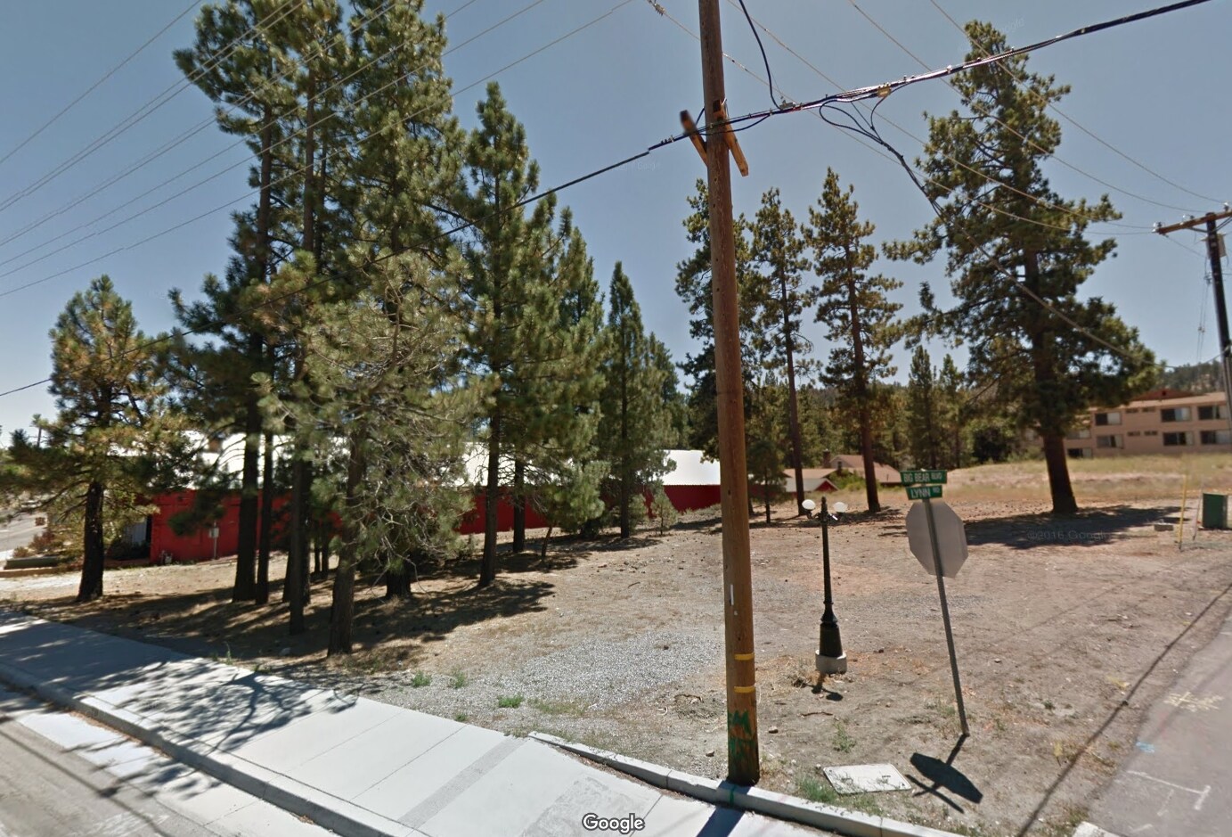 40661 Big Bear Blvd, Big Bear Lake, CA à louer Photo de l’immeuble– Image 1 sur 3
