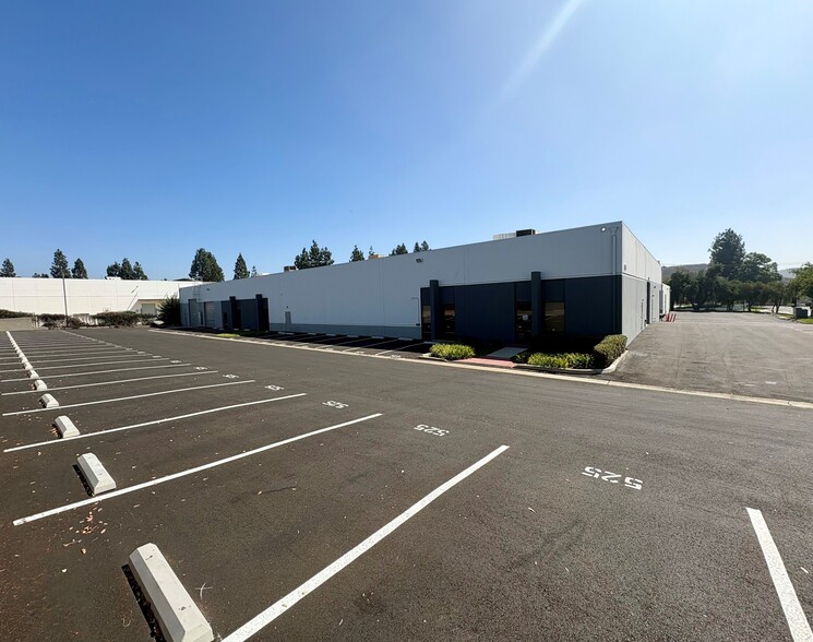 519-525 W Terrace Dr, San Dimas, CA à vendre - Photo de l’immeuble – Image 1 sur 13