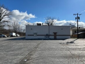 7897 Taft St, Merrillville, IN à louer Photo de l’immeuble– Image 2 sur 6