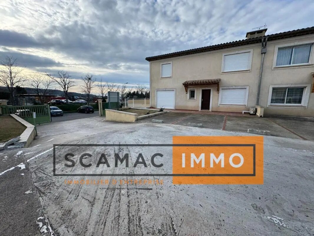 Bureau dans Rognac à louer Photo de l’immeuble– Image 1 sur 10