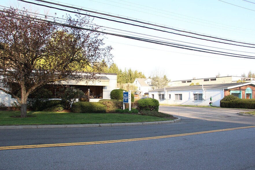 474 Lexington Ave, Mount Kisco, NY à louer - Photo de l’immeuble – Image 2 sur 2