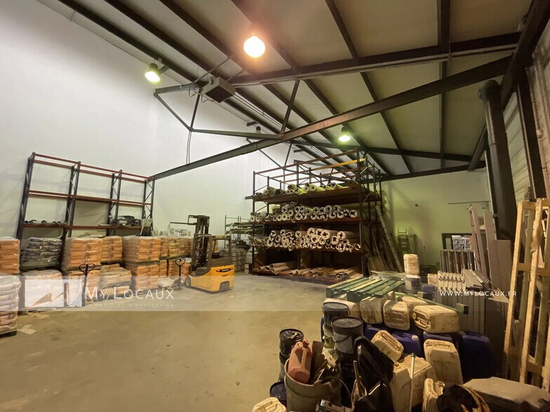 Local d’activités dans Saint-Denis à louer - Photo intérieure – Image 2 sur 13