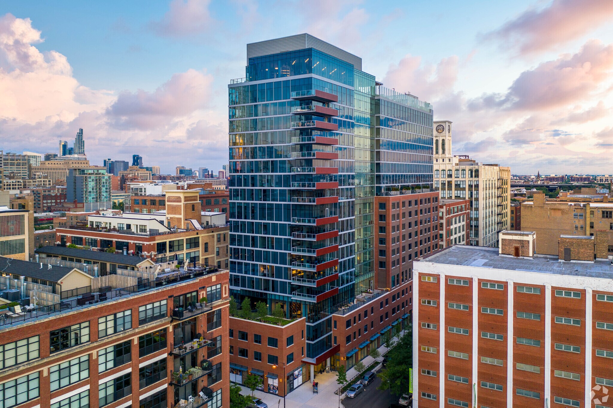 205 S Peoria, Chicago, IL à louer Photo principale– Image 1 sur 3