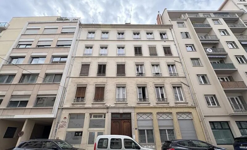 Bureau dans Lyon à louer - Photo de l’immeuble – Image 1 sur 10