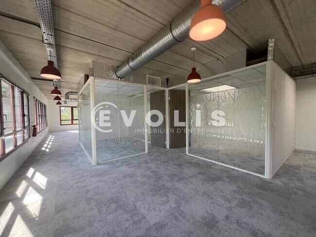 Plus de détails pour Bureau à vendre