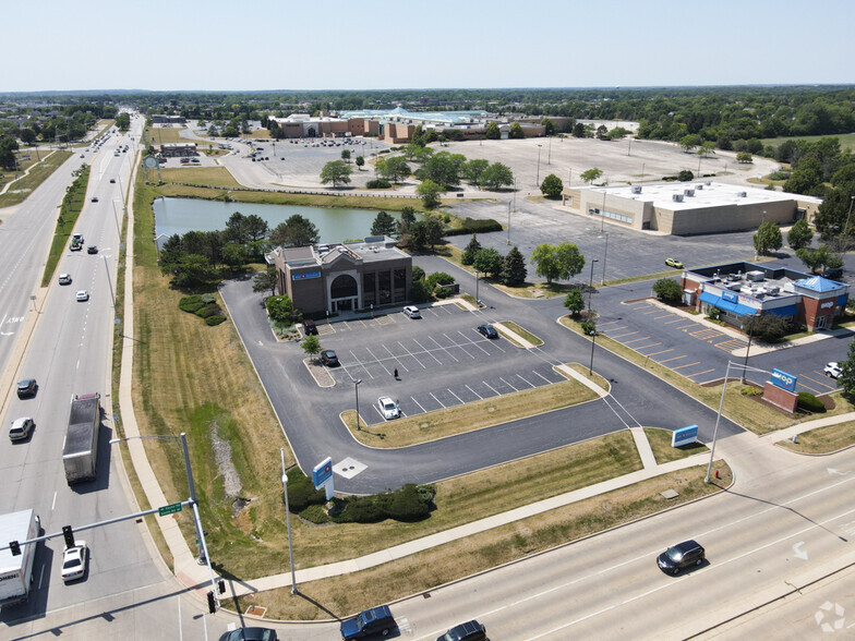3800 E Main St, St Charles, IL à louer - Photo principale – Image 1 sur 1