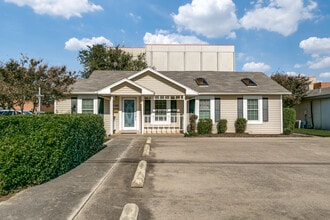 725 W Purnell Rd, Lewisville, TX à louer Photo de l’immeuble– Image 2 sur 20