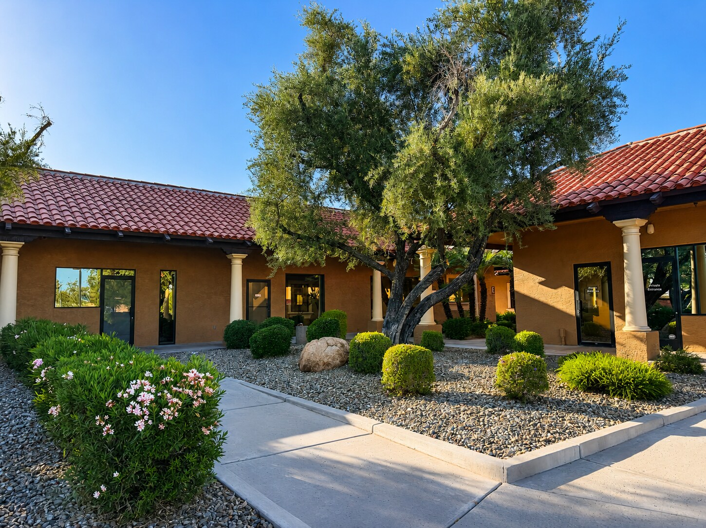5620 W Thunderbird Rd, Glendale, AZ à vendre Photo de l’immeuble– Image 1 sur 14