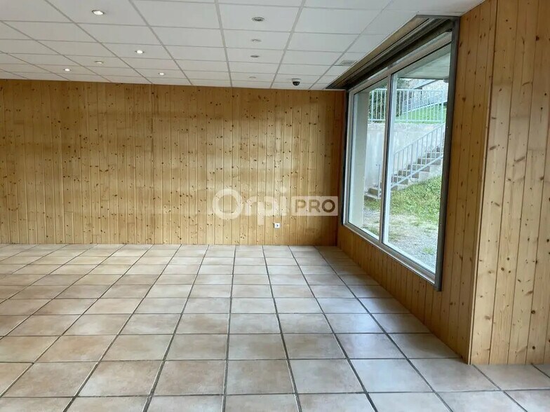 Local commercial dans Loudenvielle à vendre - Photo de l’immeuble – Image 3 sur 3