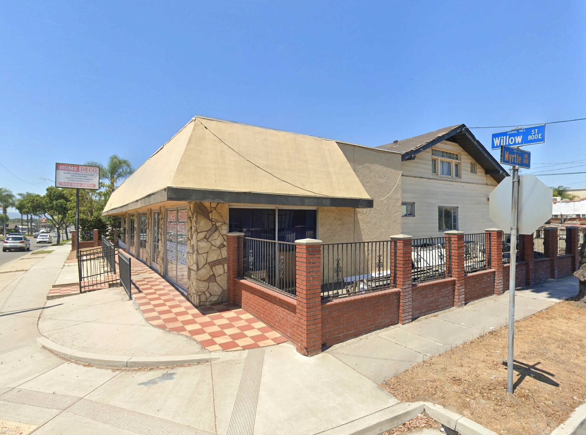 855 E Willow St, Signal Hill, CA à vendre Photo de l’immeuble– Image 1 sur 7