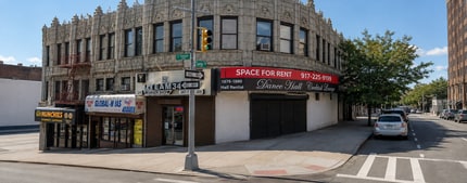 1877 Webster Ave, Bronx, NY à louer Photo de l’immeuble– Image 1 sur 17