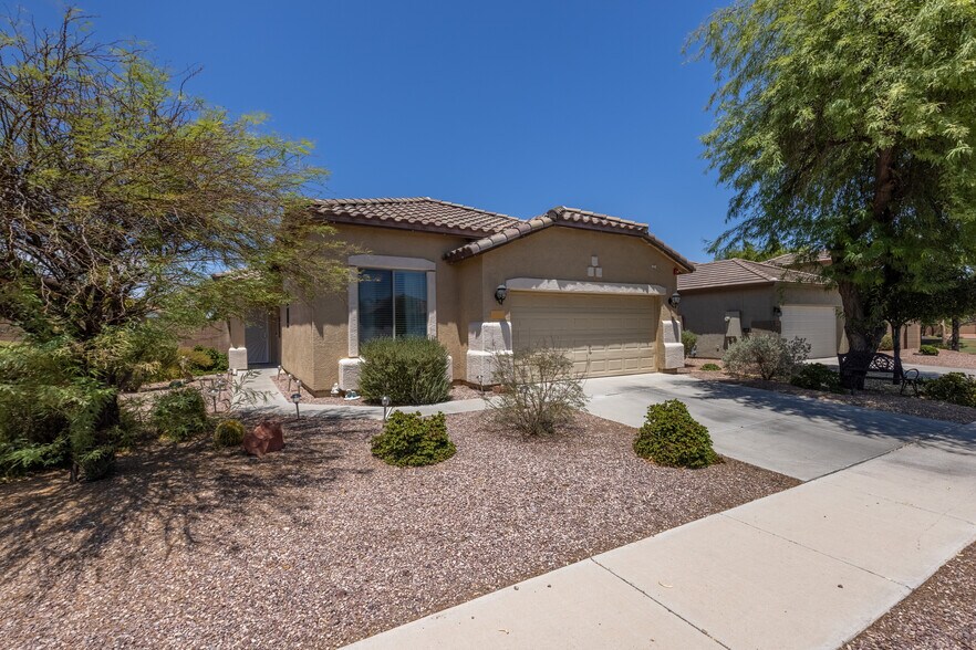 16000 W Assisted Living Lane, Surprise, AZ à vendre - Photo de l’immeuble – Image 1 sur 11