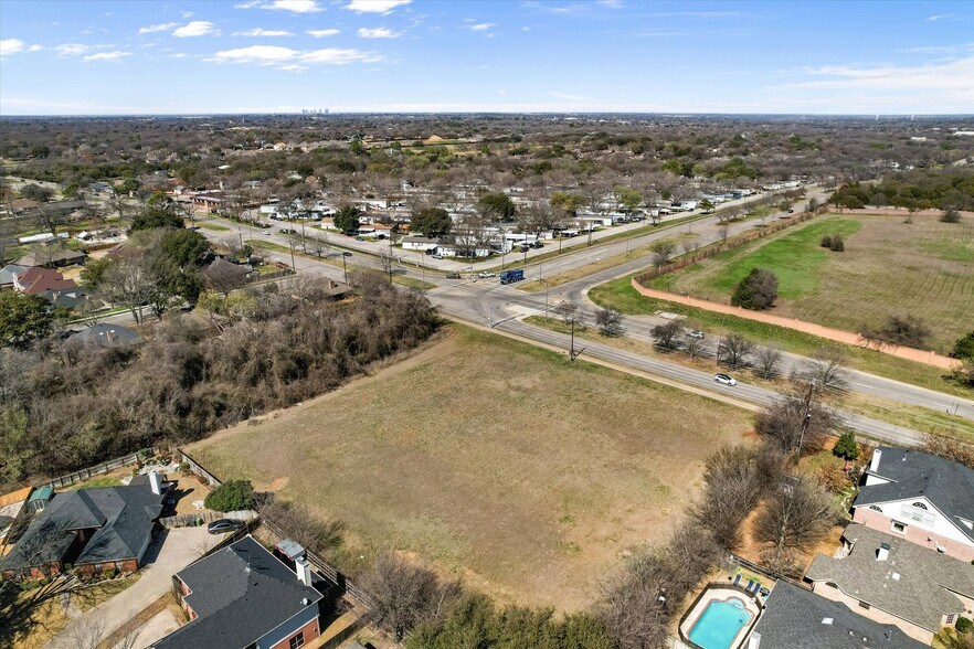 2400 W Sublett Rd, Arlington, TX à vendre - Photo de l’immeuble – Image 3 sur 10