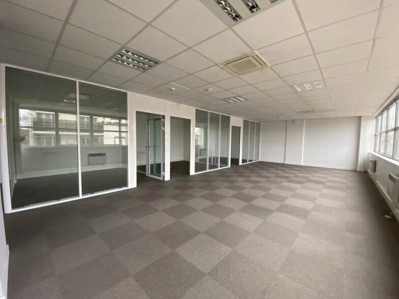 Bureau dans Alfortville à louer - Photo intérieure – Image 2 sur 16