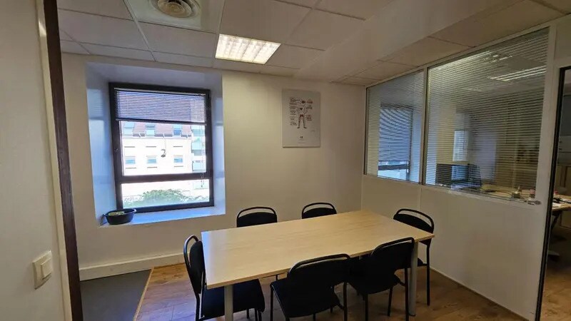 Bureau dans Grenoble à vendre Photo intérieure– Image 1 sur 8