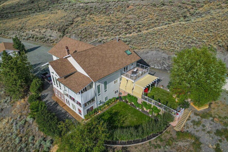 988 Collins rd, Cache Creek, BC à vendre - Photo de l’immeuble – Image 2 sur 14