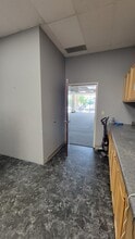13470 Cedar Rd, University Heights, OH à louer Photo de l’immeuble– Image 2 sur 5