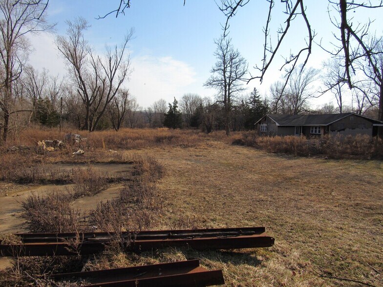 309 State Route 33, Manalapan Township, NJ à louer - Photo de l’immeuble – Image 2 sur 4