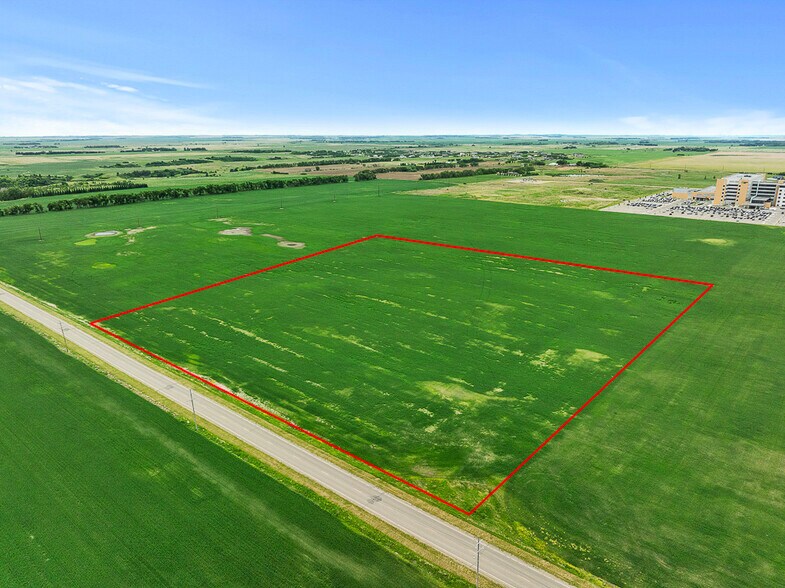 TBD 16th St, Minot, ND à vendre - Photo de l’immeuble – Image 3 sur 11