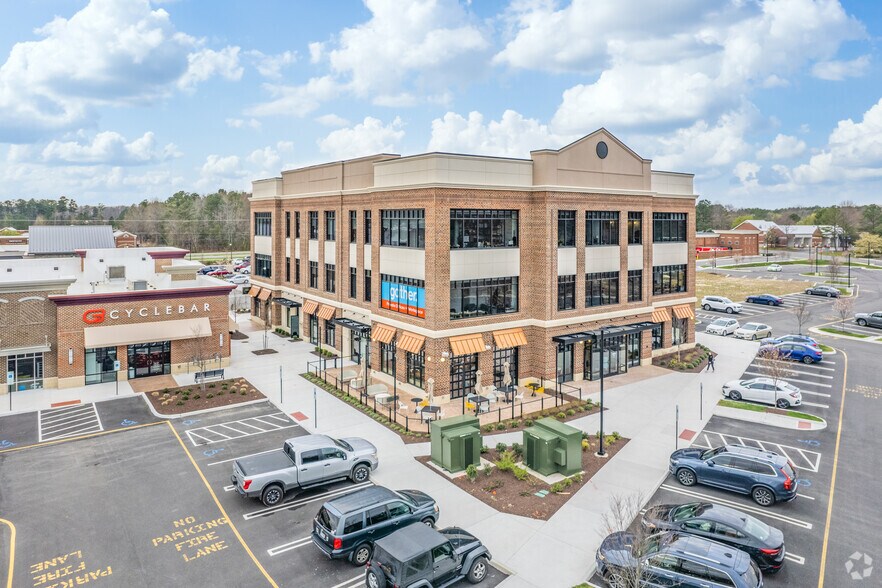 14321 Winterbreeze Dr, Midlothian, VA à louer - Photo de l’immeuble – Image 3 sur 4
