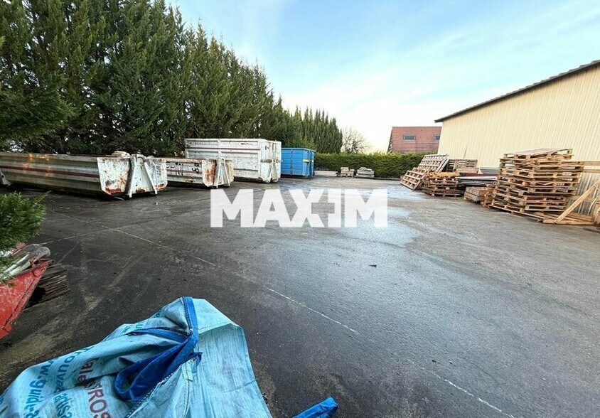 11 Rue De L'Artisanat, Couternon à louer - Photo de la construction – Image 2 sur 3