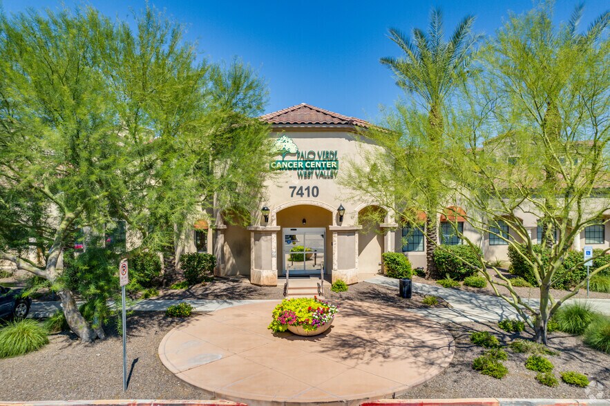 7410 N Zanjero Blvd, Glendale, AZ à louer - Photo de l’immeuble – Image 3 sur 7