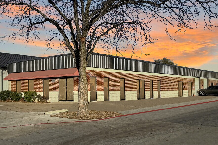 1103 Keller Pky, Keller, TX à louer - Photo de l’immeuble – Image 1 sur 20