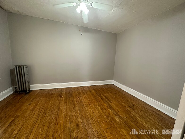 1376-1380 W 112th St, Cleveland, OH à vendre - Photo intérieure – Image 2 sur 13