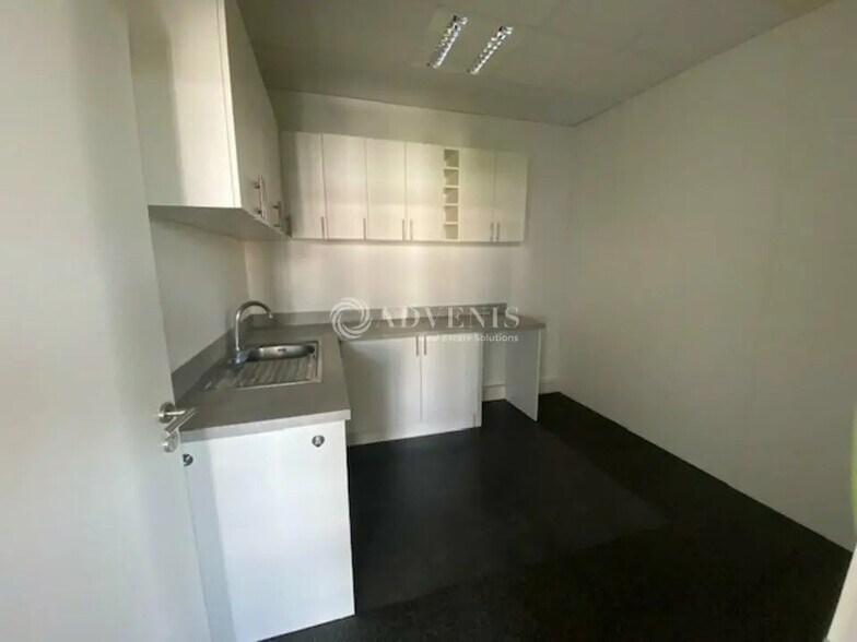 Bureau dans FOURQUEUX à louer - Photo de l’immeuble – Image 3 sur 12