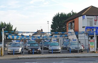 Plus de détails pour 86 Rainham Rd, Rainham - Local commercial à louer