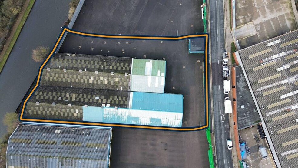 35 Hythe Rd, Londres à louer - Photo de l’immeuble – Image 1 sur 9
