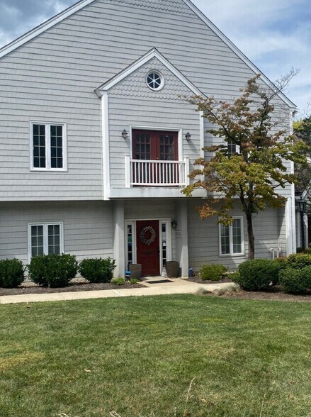 22 Mystic Lane, Malvern, PA portefeuille de 2 biens à vendre sur LoopNet.fr - Photo de l’immeuble – Image 2 sur 17