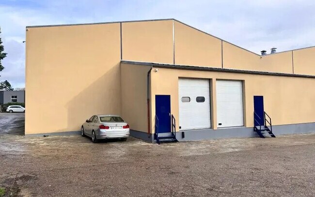 Plus de détails pour Industriel/Logistique à louer