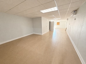 5100 Ulmerton Rd, Clearwater, FL à louer Photo intérieure– Image 1 sur 3
