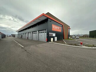 Plus de détails pour Local d'activités à louer