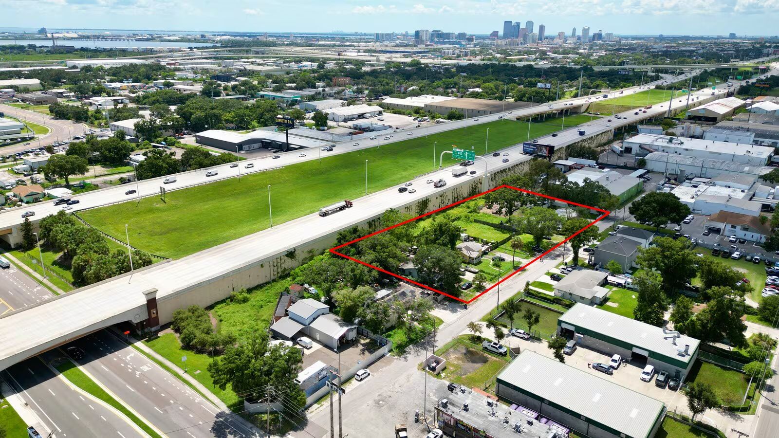 3905 E 15th Ave, Tampa, FL à vendre Photo de l’immeuble– Image 1 sur 3