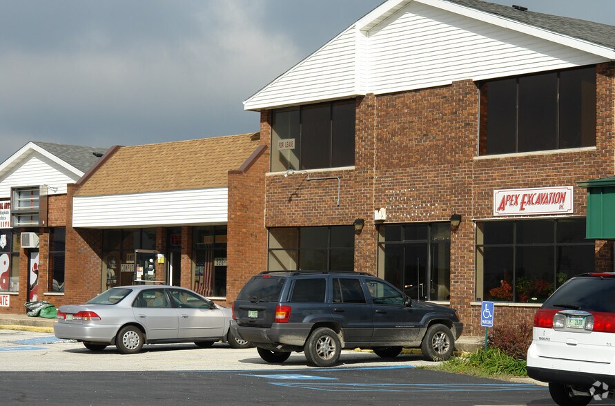 1583-1587 S Calumet Rd, Chesterton, IN à louer - Photo de l’immeuble – Image 2 sur 21