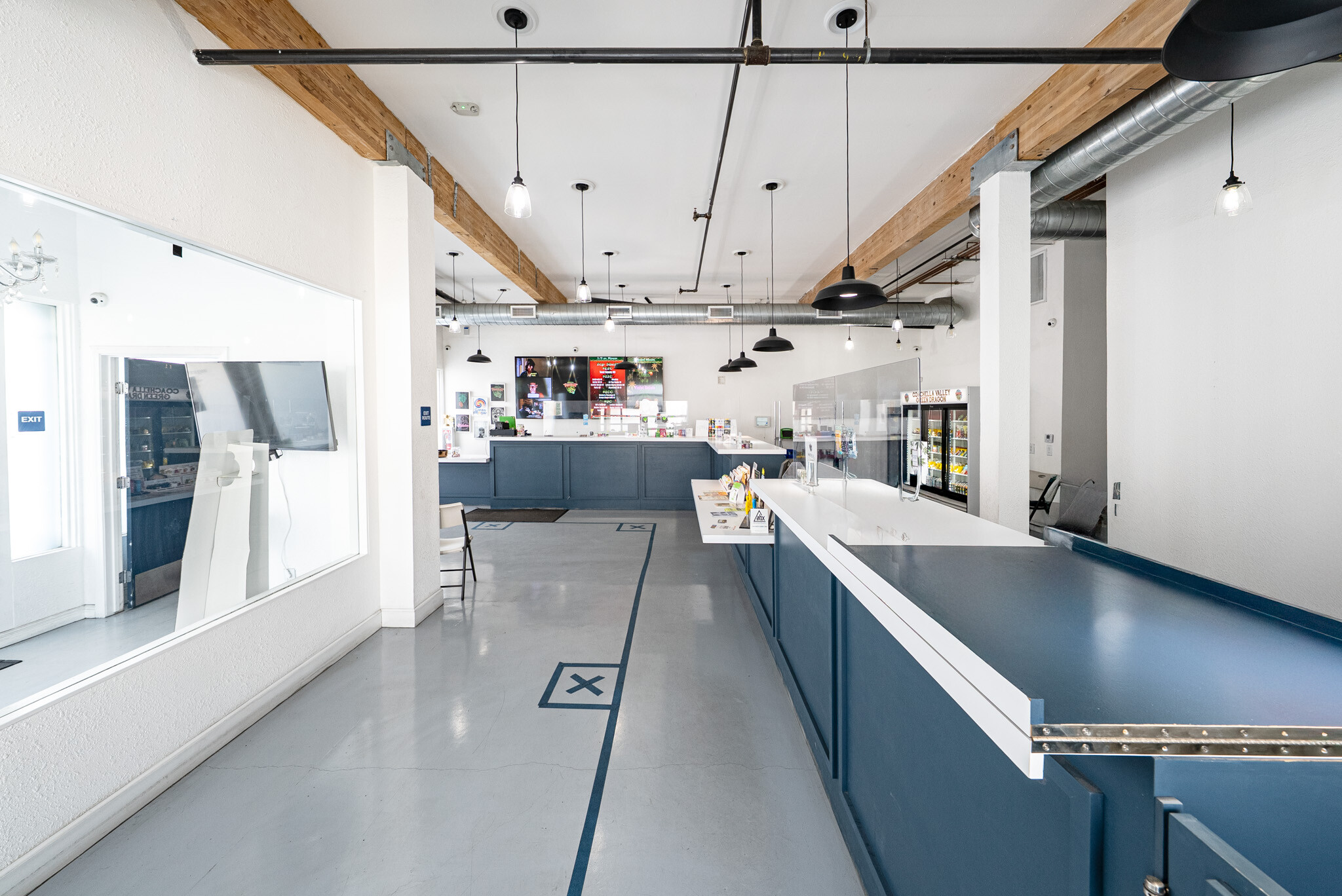 353 S Palm Canyon Dr, Palm Springs, CA à louer Photo intérieure– Image 1 sur 12